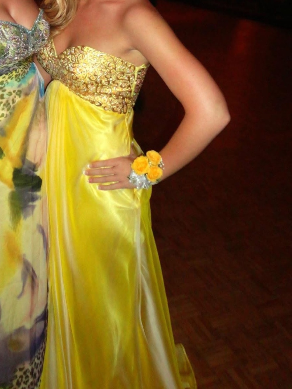 Embellished Maxi Dress in Yellow & Gold Like New Formal Gown